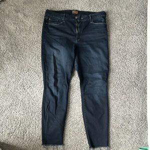 Mother Jeans.  The Looker Ankle Fray. “Coffee Tea or Me” wash